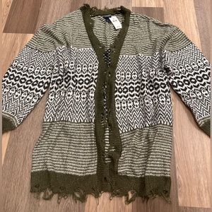 daytrip XL NWT distressed, sweater, cardigan